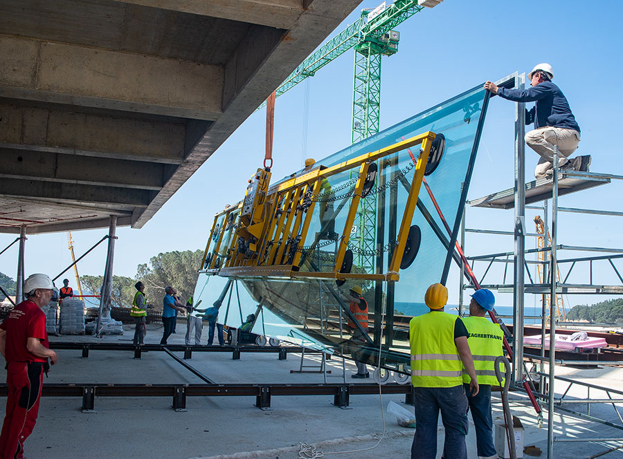 VSG 6000 KMH sugesystem setter ned den 5,2 tonn tunge skiven